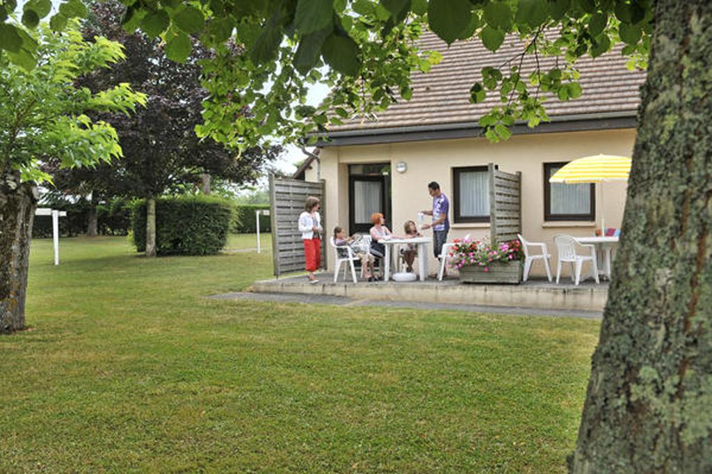 VVF Villages   Le Parc des Chênes   Sorges-en-Périgord Esterno foto